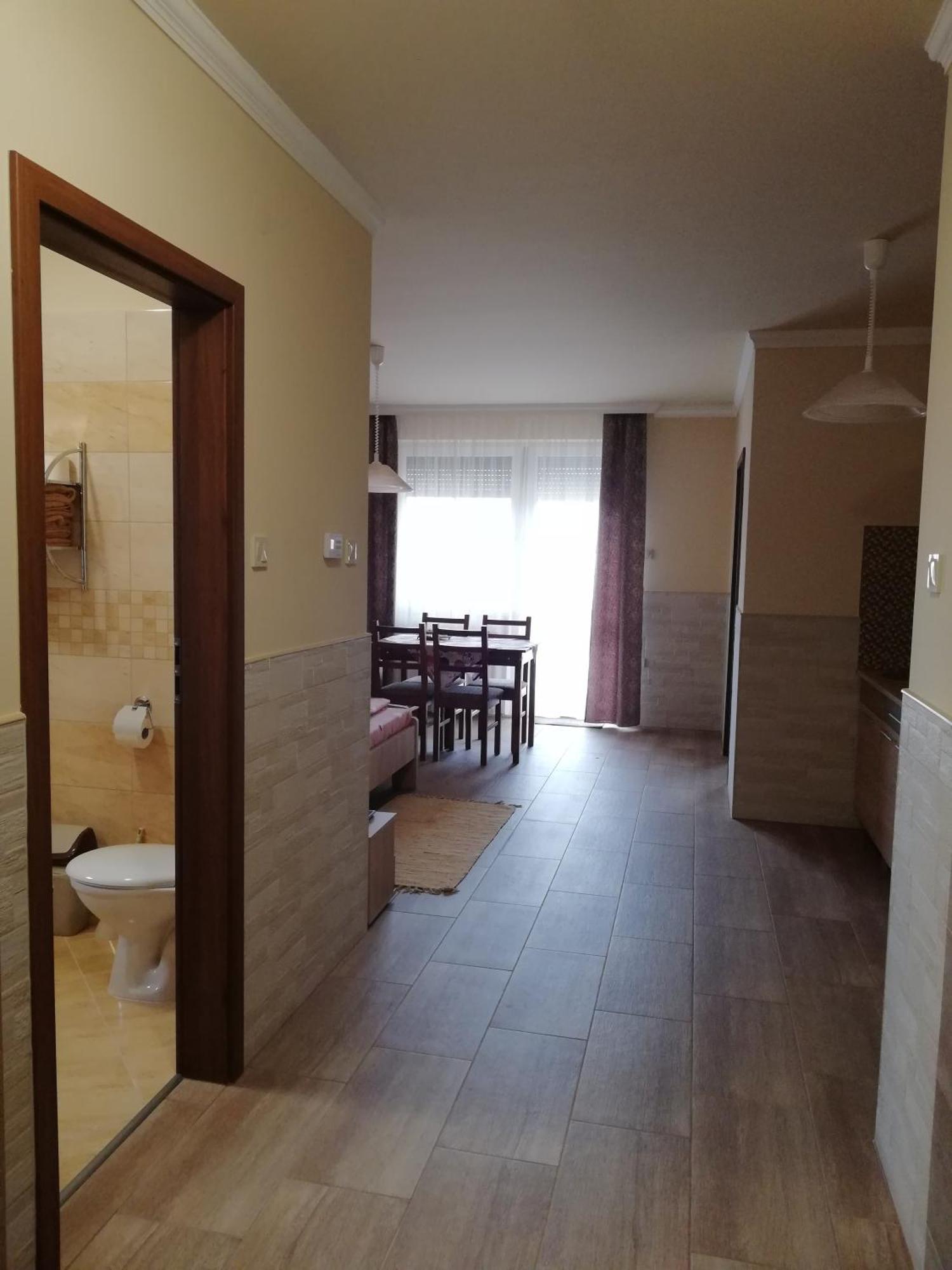 Imola Es Andrea Apartmanhaz 3 Hajdúszoboszló Esterno foto