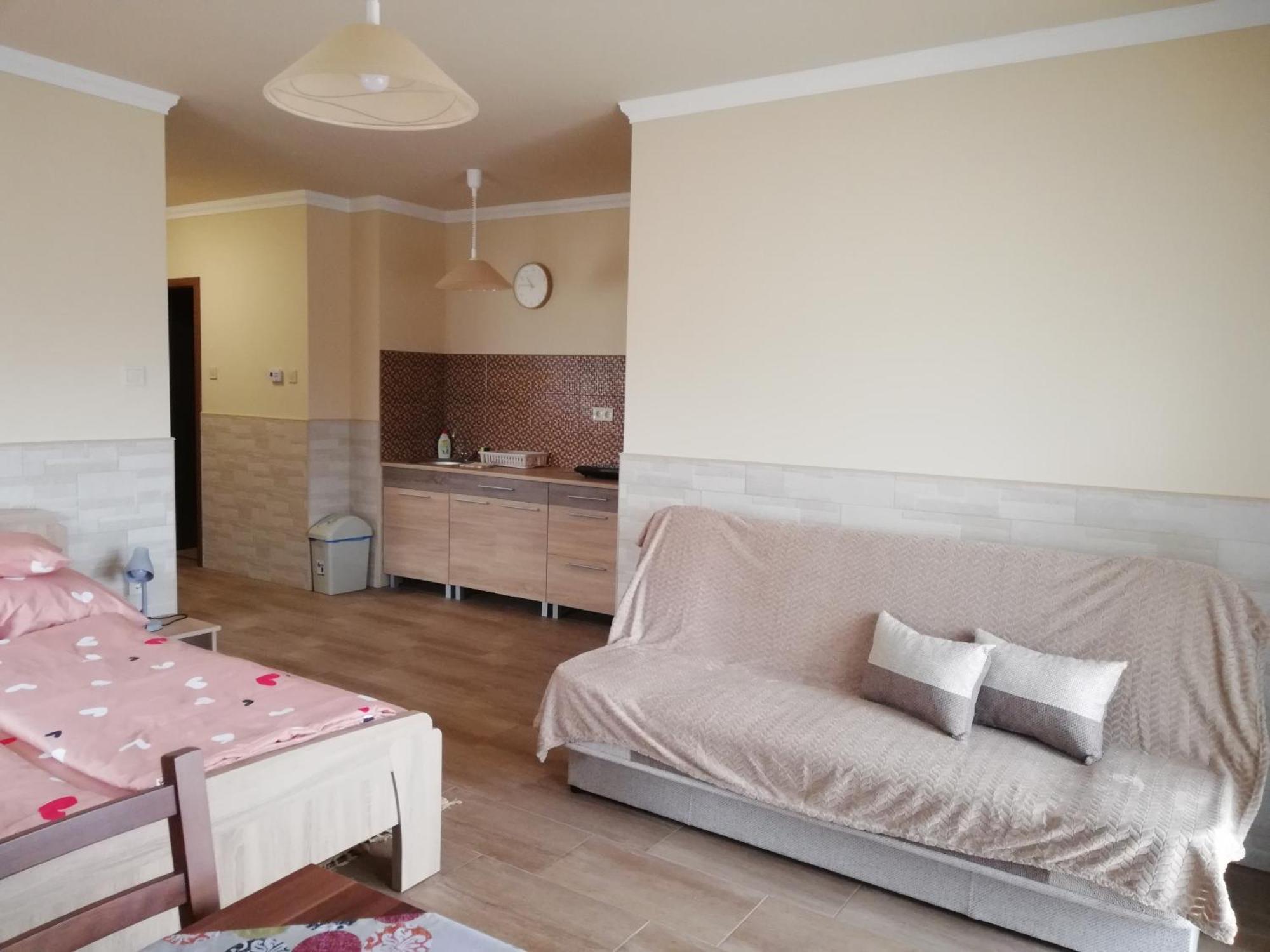Imola Es Andrea Apartmanhaz 3 Hajdúszoboszló Esterno foto